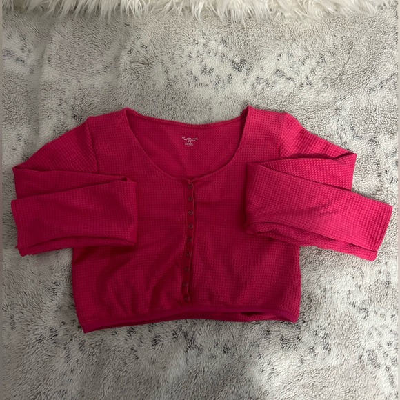 Out from under button up long sleeve shirt size XL - Picture 1 of 3